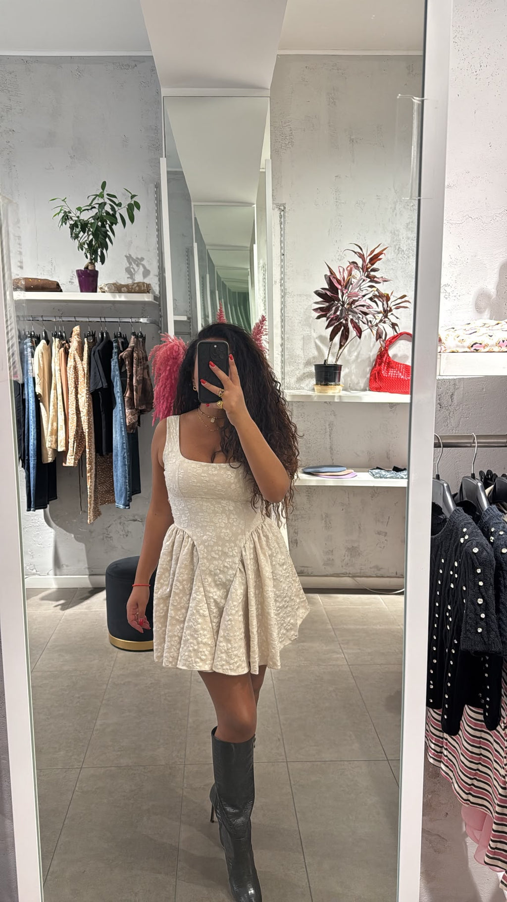 dress DOLL