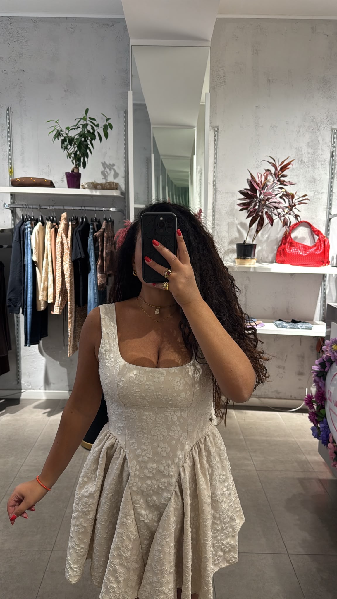 dress DOLL